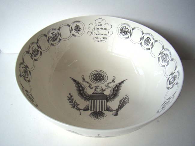 A wonderful American Bicentennial Bowl made by Wedgewood for the Wedgewood Collectors Society in 1976. One of only 250 made! — image 2